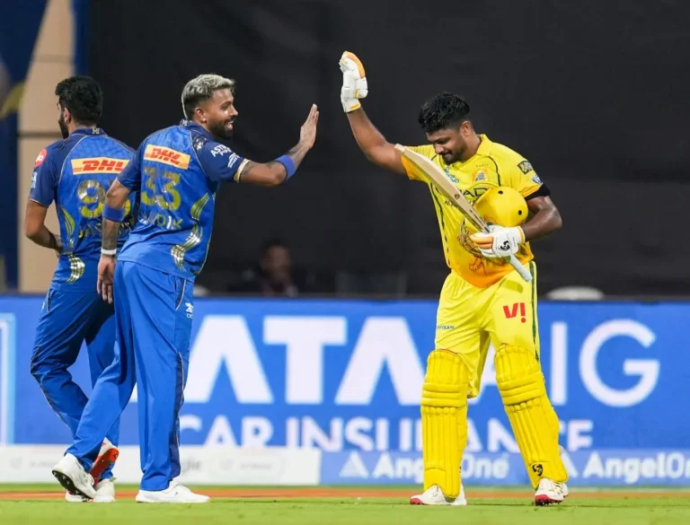 Mitchell Santner injury update during Mumbai Indians versus Chennai Super Kings IPL match with concussion substitute discussion