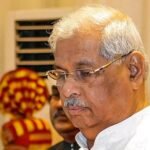 Students protesting at Kalady University after teacher threat controversy during governor event