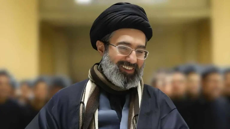 mojtaba-khamenei-critical