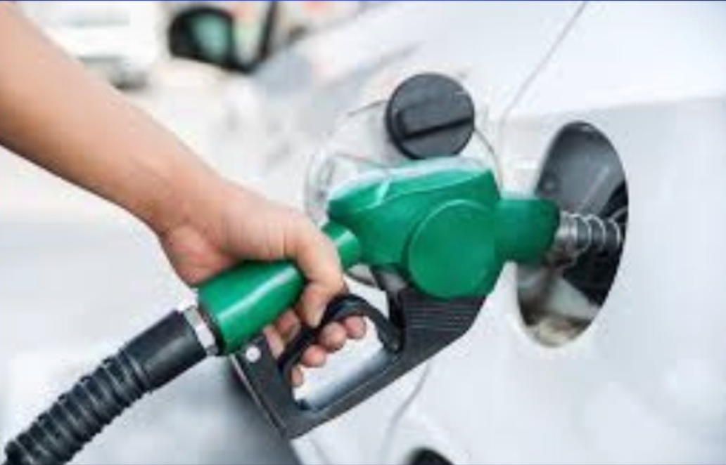 എണ്ണവിലയിൽ കുതിപ്പ്! ഓഹരി വിപണി കൂപ്പുകുത്തി; നിക്ഷേപകർക്ക് കോടികളുടെ നഷ്ടം