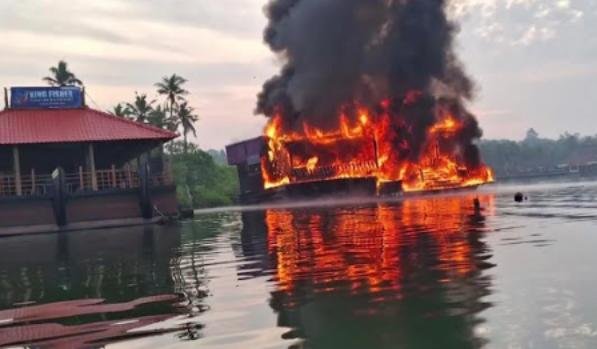 Fire Destroys Poovar Floating Restaurant