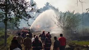 Hospital authorities handing over identified victims after Mundathikode explosion postmortem procedures