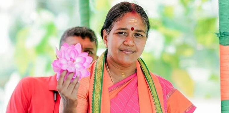 Shobha Surendran during campaign amid vote for note case investigation in Palakkad