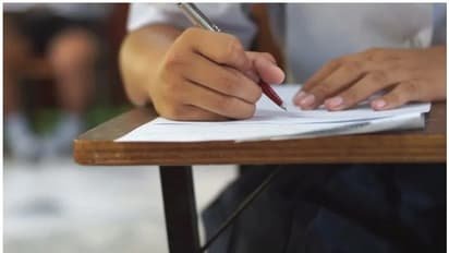 Students checking Kerala SSLC and Plus Two exam results online after official announcement