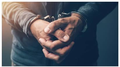 Lebanese manager arrested in Kuwait for company fund fraud using fake invoices and shell companies