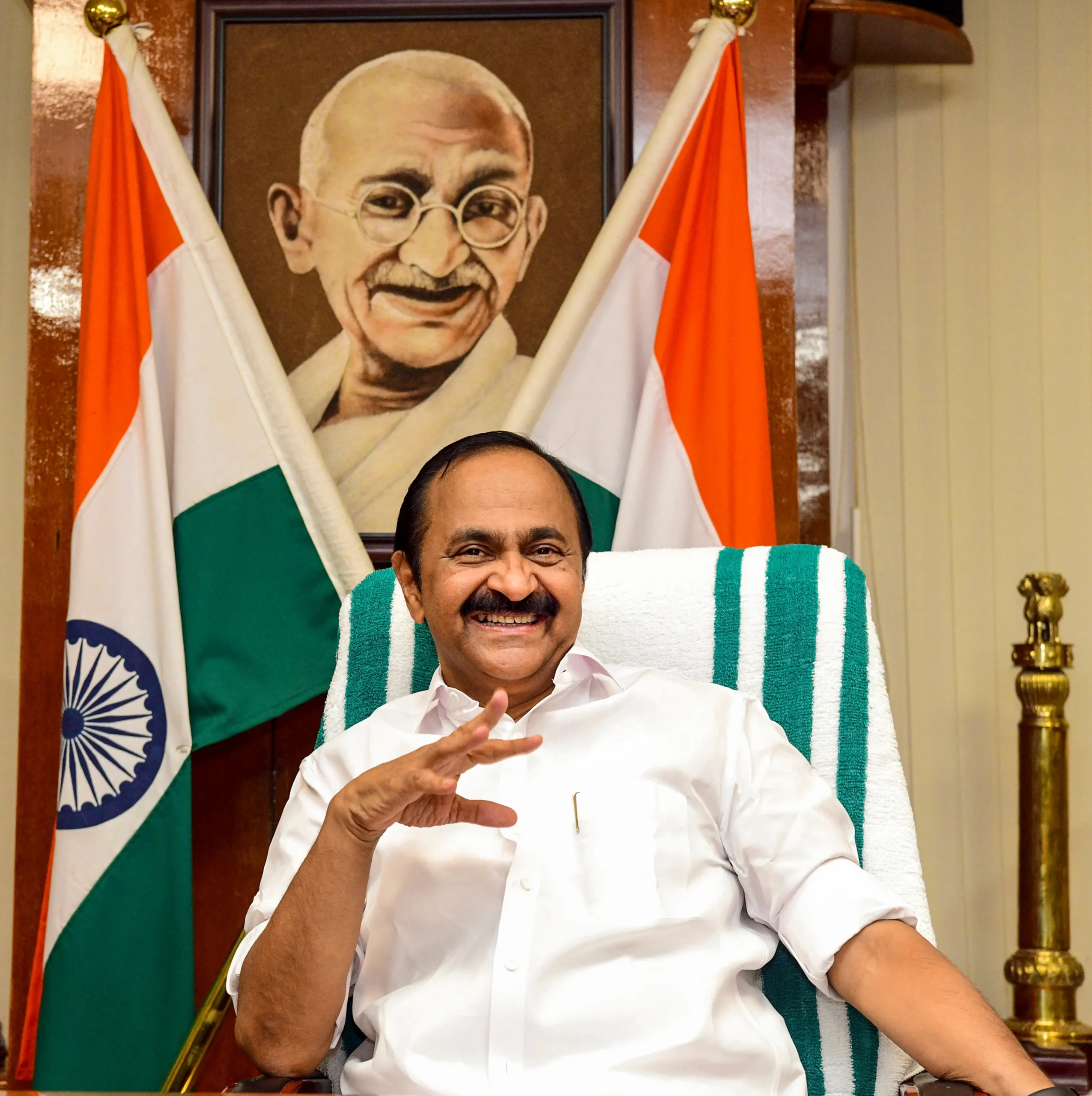 VD Satheesan oath controversy clarification