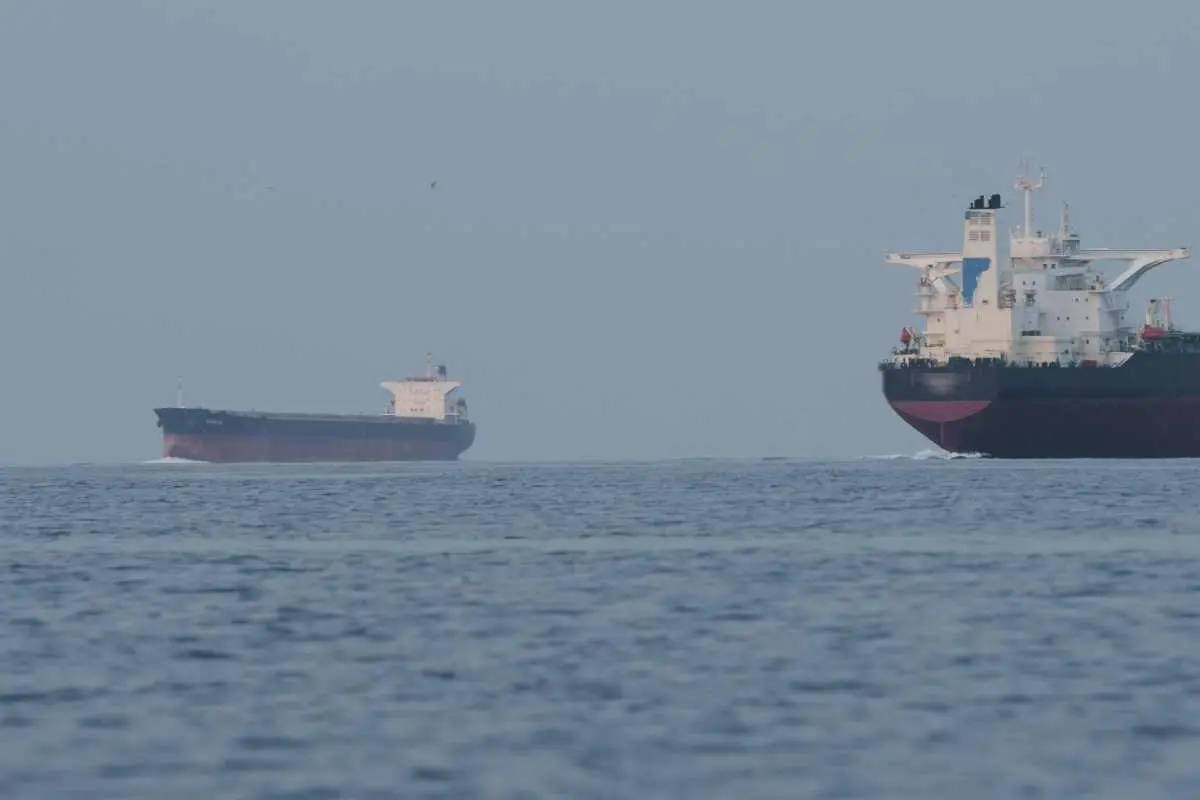 Commercial ships moving through Hormuz Strait after US and Iran agreement on easing blockade