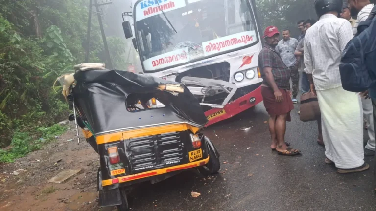 Wayanad Bus Accident near Vythiri