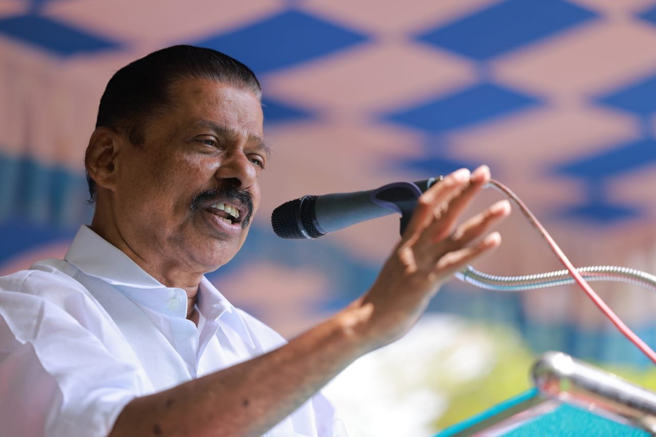Pariyathukavu Land Issue discussed by MV Govindan