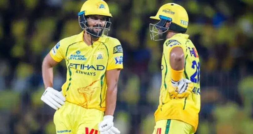 CSK players celebrating win against Mumbai Indians IPL match