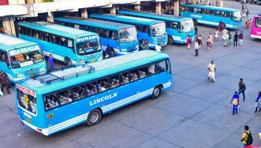 KSRTC buses and private bus owners protest in Kerala