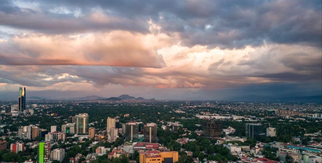 Mexico City sinking ground cracks buildings subsidence satellite analysis