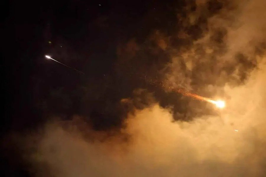 Iran missile attack targeting UAE amid Gulf tensions