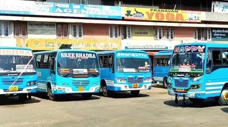KSRTC free travel protest by private bus owners