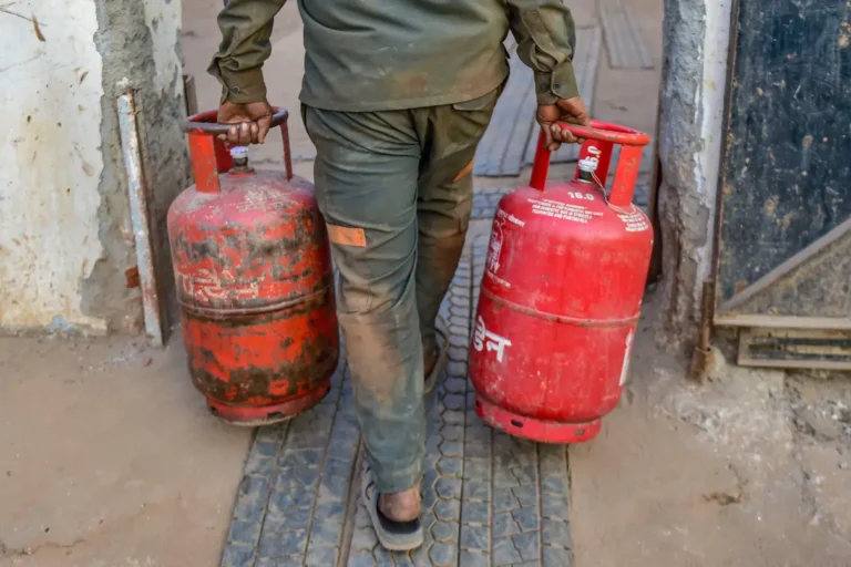 Kerala catering workers facing LPG gas shortage crisis