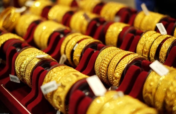 Gold jewellery price rising in Kerala market showing high value rates