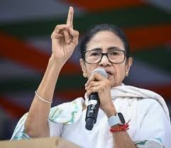 Mamata Banerjee protest outside strong room in West Bengal election controversy