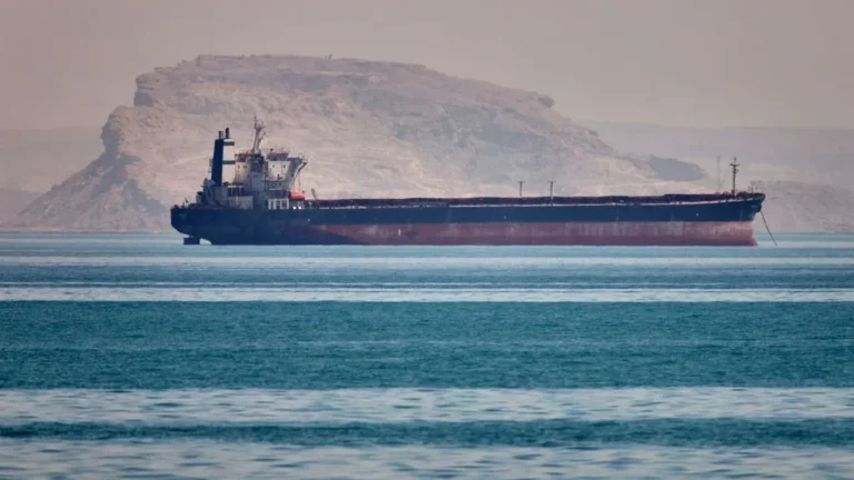 Hormuz Strait Threat and its impact on global oil trade and Middle East security