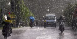 Kerala Rain Alert with thunderstorm warning