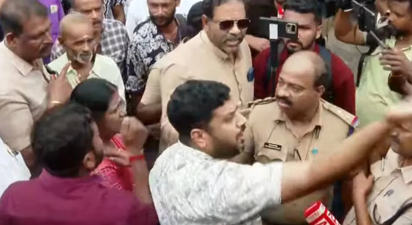KSRTC Free Travel Protest at Kottayam bus stand