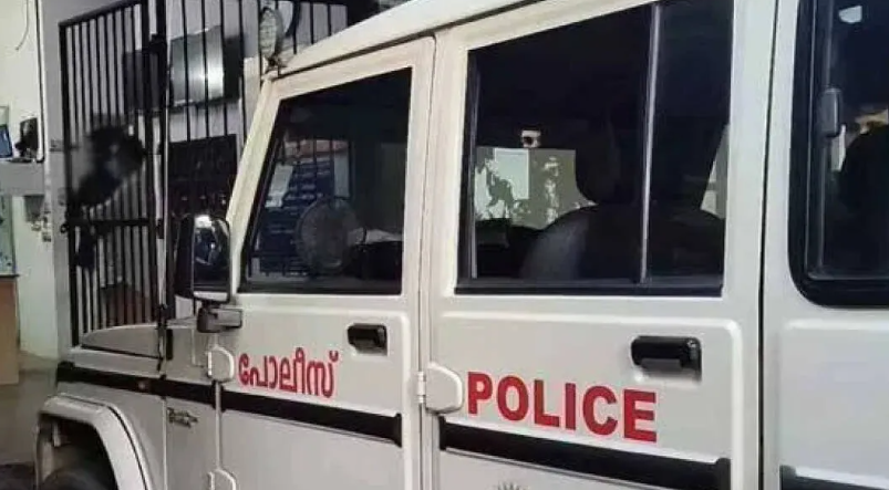Thalassery Stabbing Attempt at bus stand involving blade attack after alcohol dispute