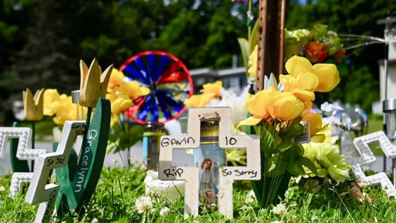 New York Family Tragedy investigation at apartment where six family members were found dead
