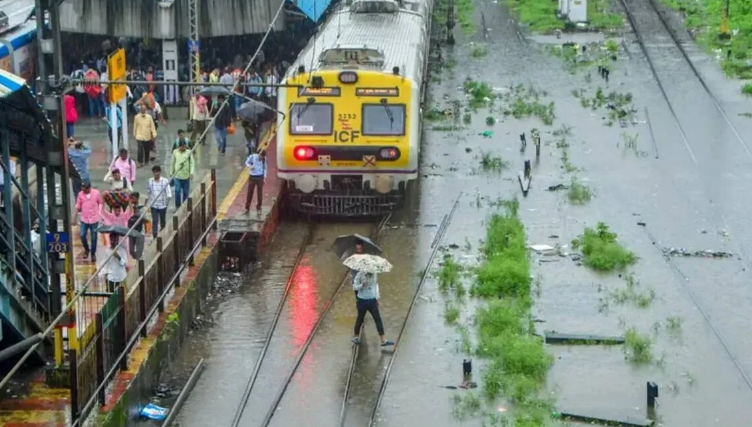 Western Railway Disruption due to heavy rain affecting Kerala bound trains