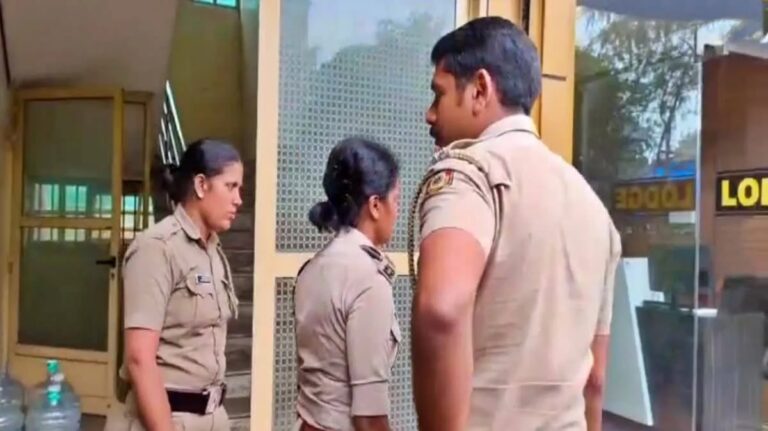 Thrissur Lodge Death investigation involving mother and newborn found dead in lodge room