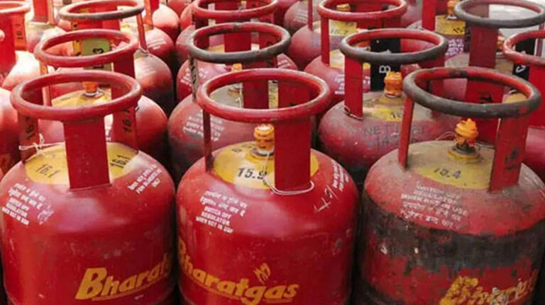 Commercial LPG Price reduction for 19 kg commercial gas cylinder in Kerala