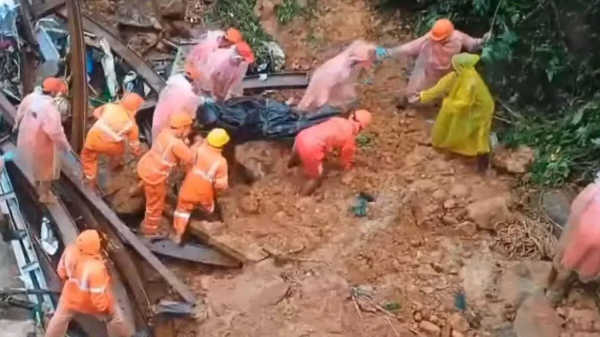 Kalladi Landslide Search rescue teams continuing operations in Wayanad