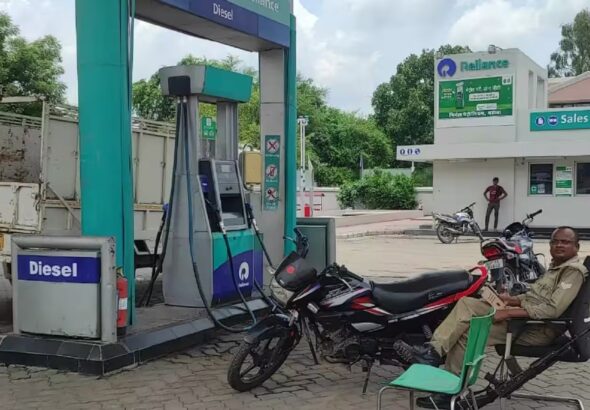 Mahoba Petrol Pump Attack investigation at Uttar Pradesh petrol station