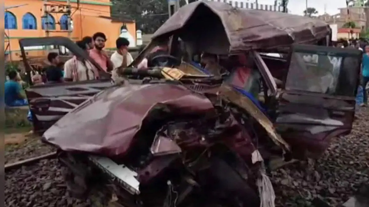 Murshidabad Train Accident involving school van at railway level crossing