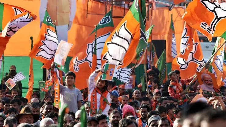 BJP Fund Scam Allegations under review by Kerala BJP leadership