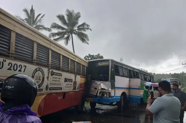 Wayanad KSRTC Bus Crash involving two KSRTC buses at Panamaram